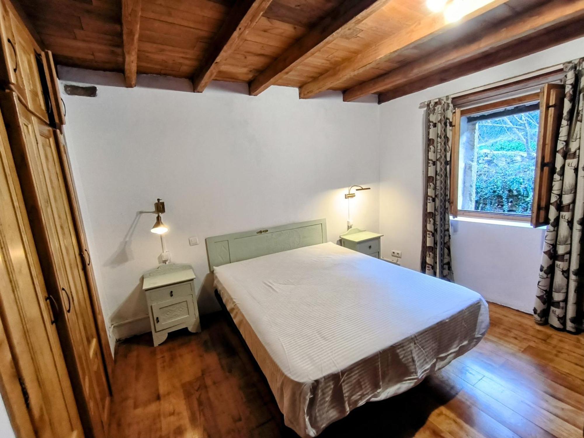 הוילה Villar de Vildas Casa La Parra מראה חיצוני תמונה